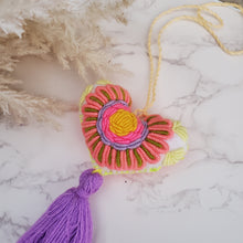 Load image into Gallery viewer, Corazones (Lilac Tassel)
