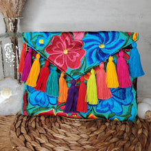 Load image into Gallery viewer, Julieta Clutch (Turqouise B)
